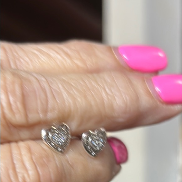 Pandora Silver Heart Stud Earrings - Picture 1 of 2